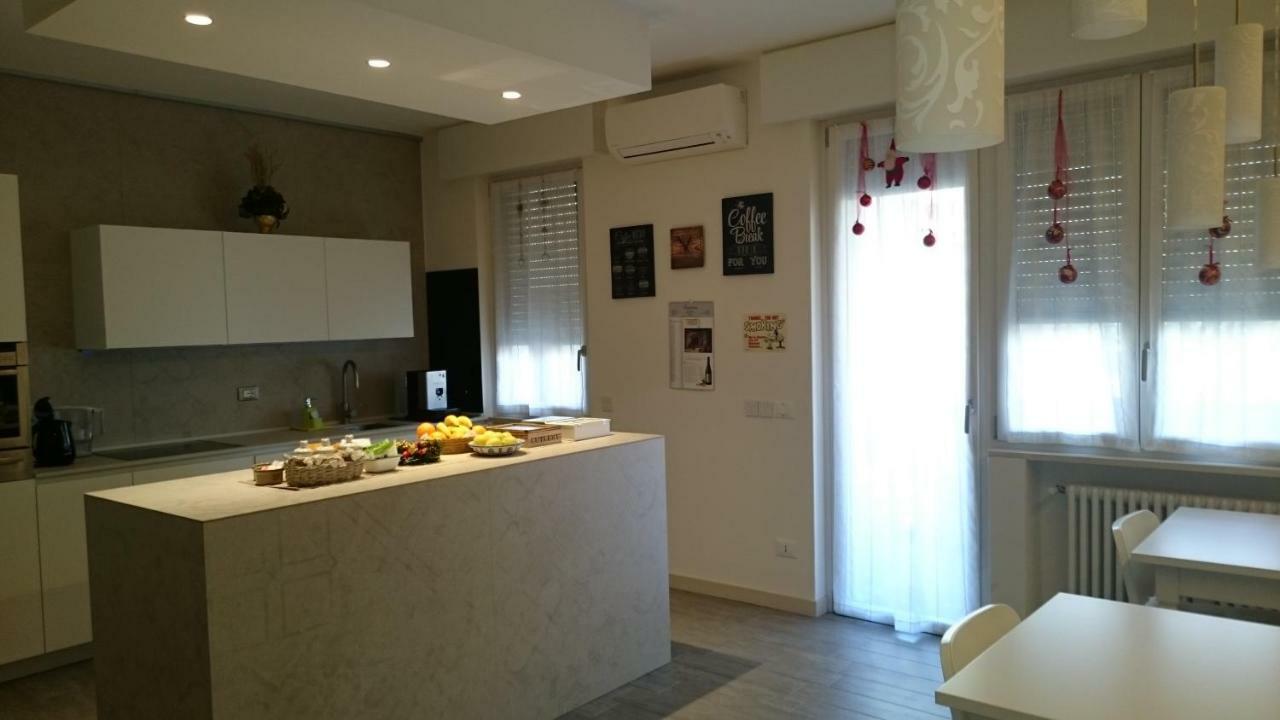 Bed And Breakfast Di Mara E Stefano Βερόνα Εξωτερικό φωτογραφία