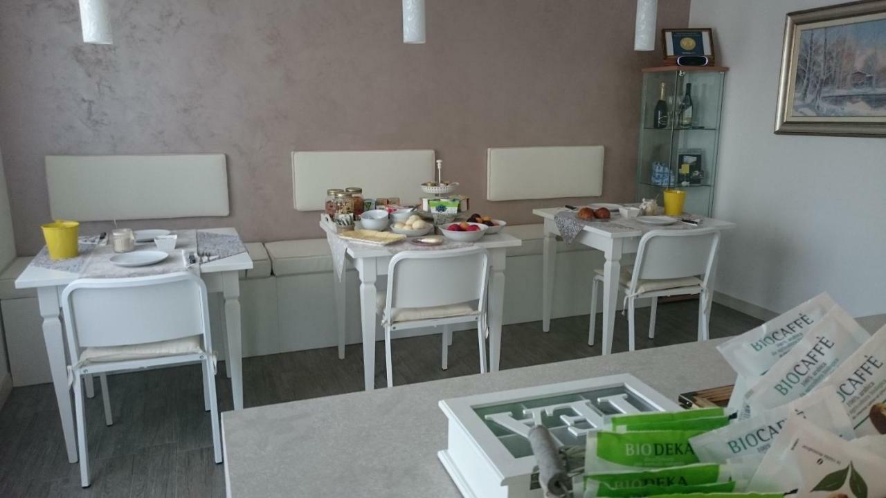 Bed And Breakfast Di Mara E Stefano Βερόνα Εξωτερικό φωτογραφία