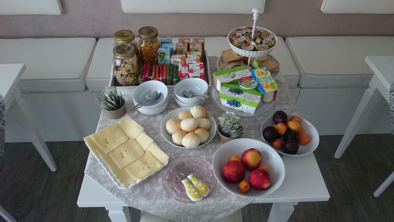 Bed And Breakfast Di Mara E Stefano Βερόνα Εξωτερικό φωτογραφία